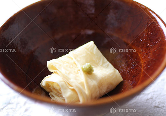 刺身ゆばの前菜小鉢